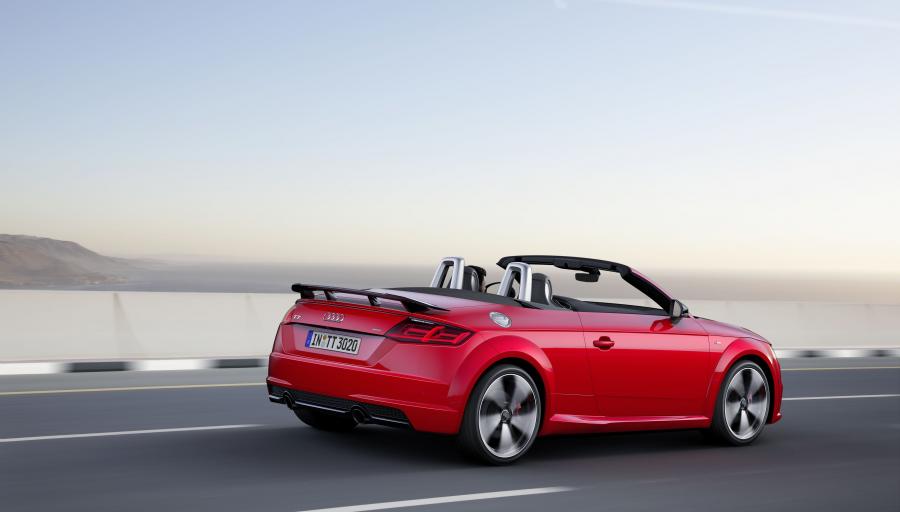  Audi TT Roadster S-Line Competition (8S) 2016 года  (WW) (фото 3 из 5)